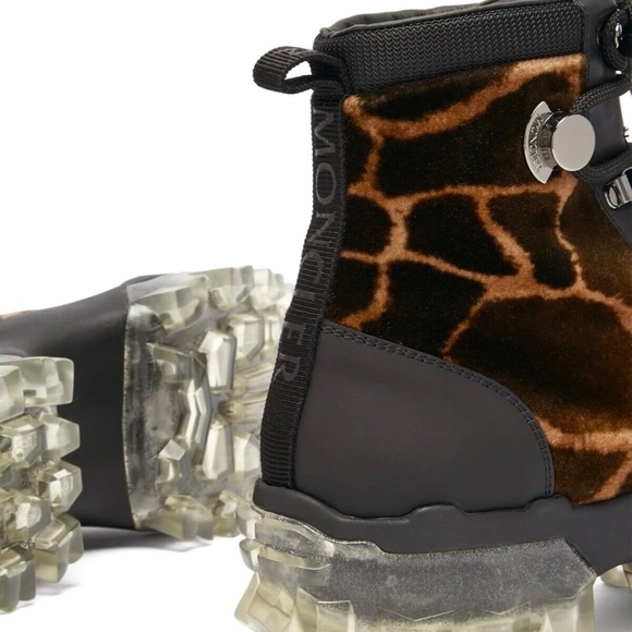 Moncler Helis Hiking Snow Boots Animal Print Size 7 New - Picture 10 of 10